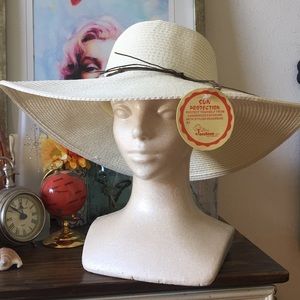 NWT White straw hat